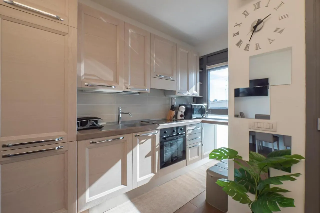 Luxury Apartment Near Linate Quintiliano 7 Milan