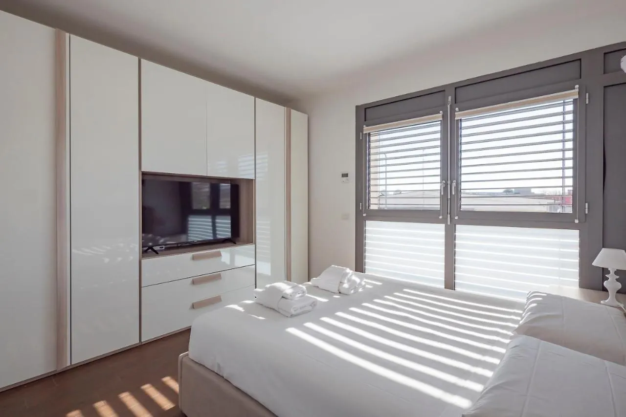 Luxury Apartment Near Linate Quintiliano 7 Milan