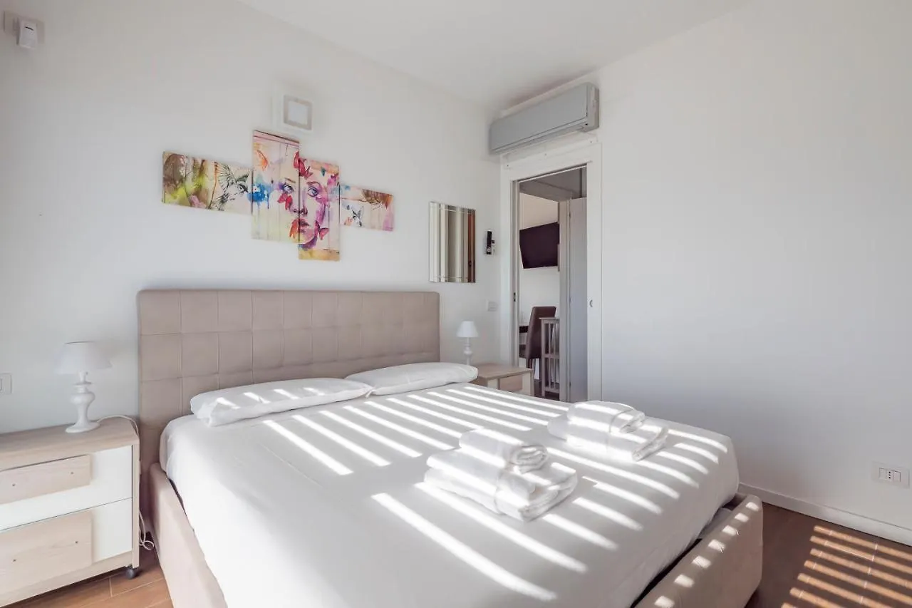 Luxury Apartment Near Linate Quintiliano 7 Milan 0*,  Italy