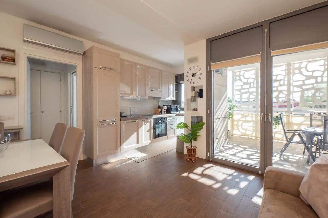 Luxury Apartment Near Linate Quintiliano 7 Milan Italy